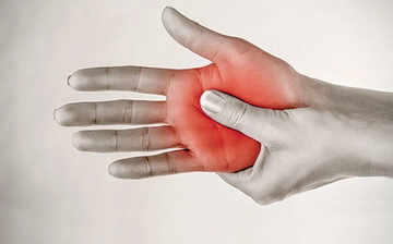 Elde Sinir Sıkışması Belirtileri ve Tedavisi